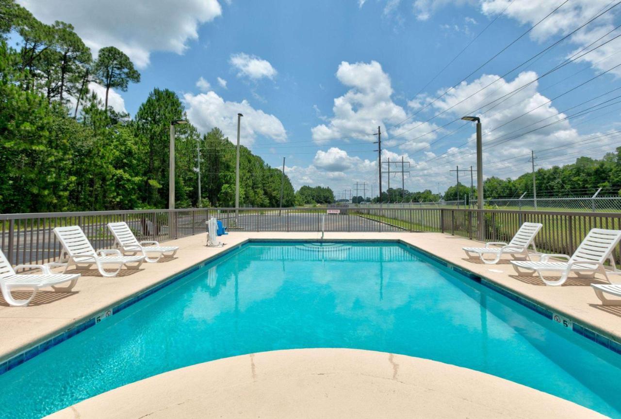 Super 8 By Wyndham Diberville Biloxi Area Exteriér fotografie